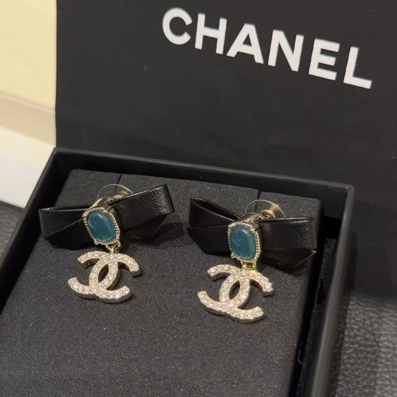 Elegant Chanel Earrings 219818