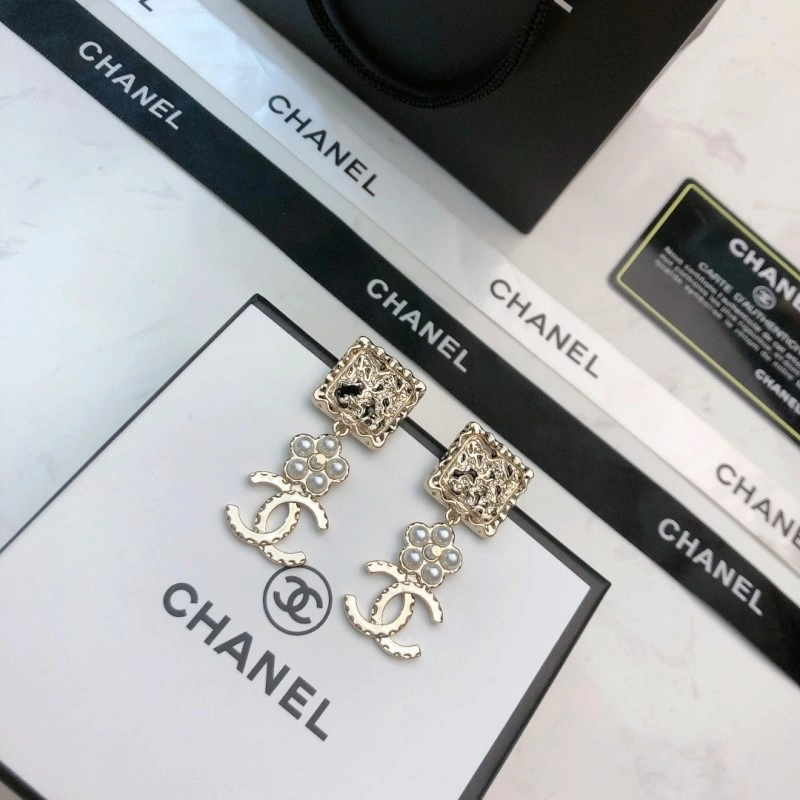 Chanel Earrings Attractive 219807