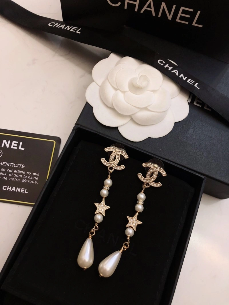 Compact Chanel Earrings 219799
