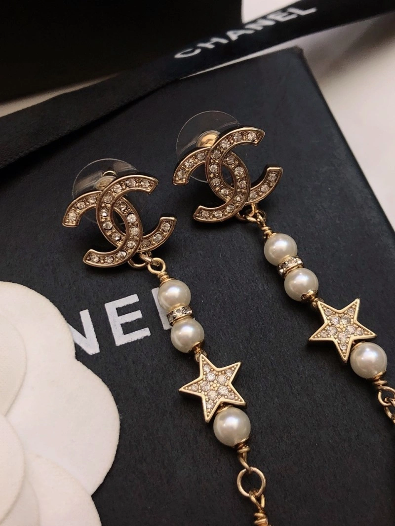 Compact Chanel Earrings 219799