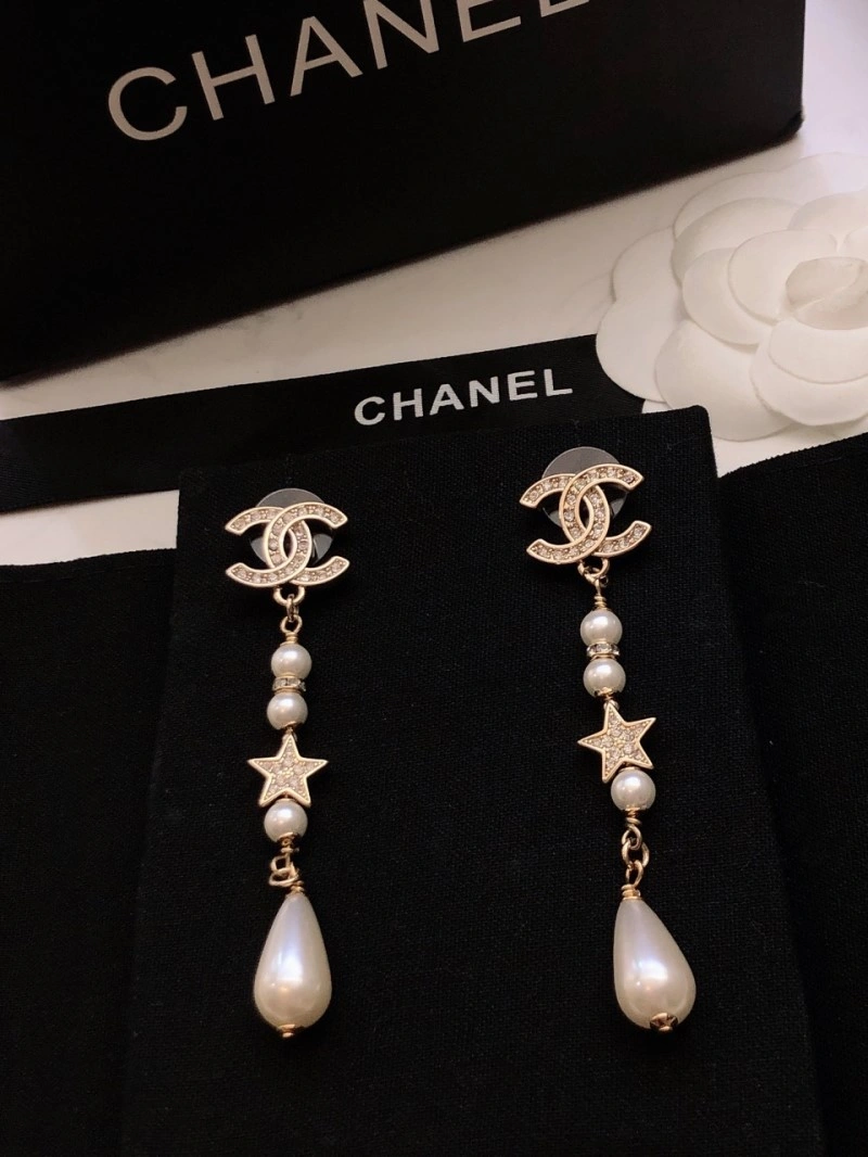 Compact Chanel Earrings 219799