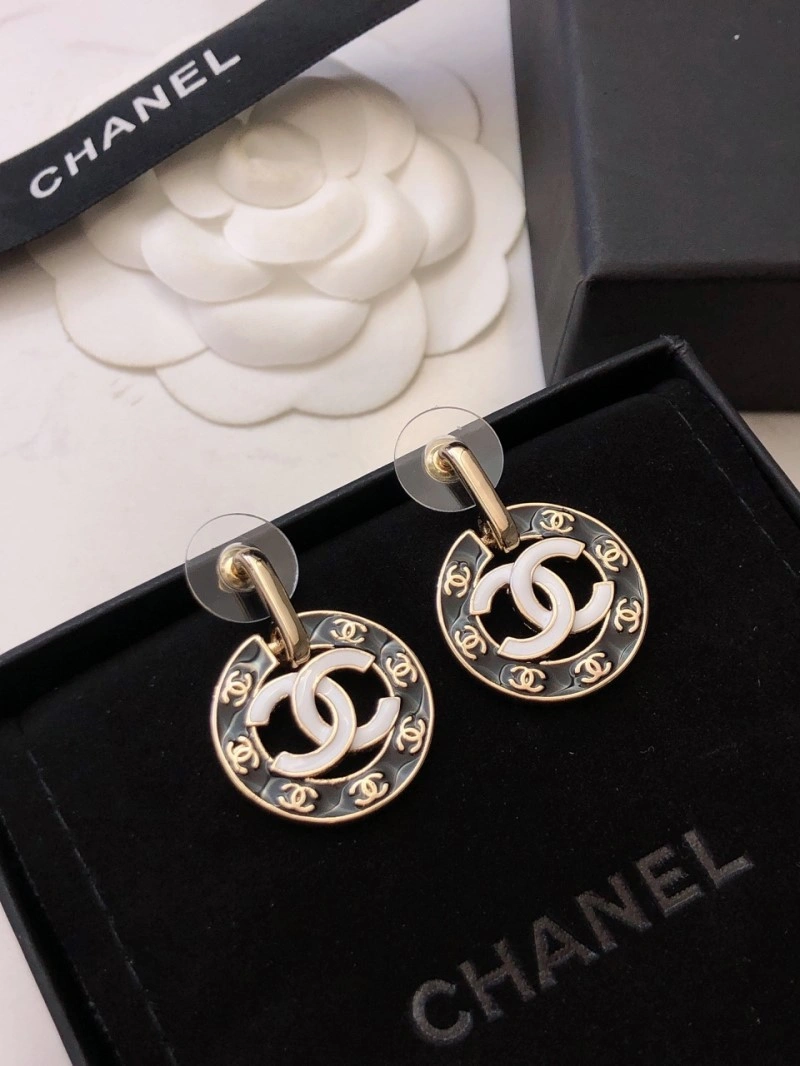 Chanel Earrings Compact 219746