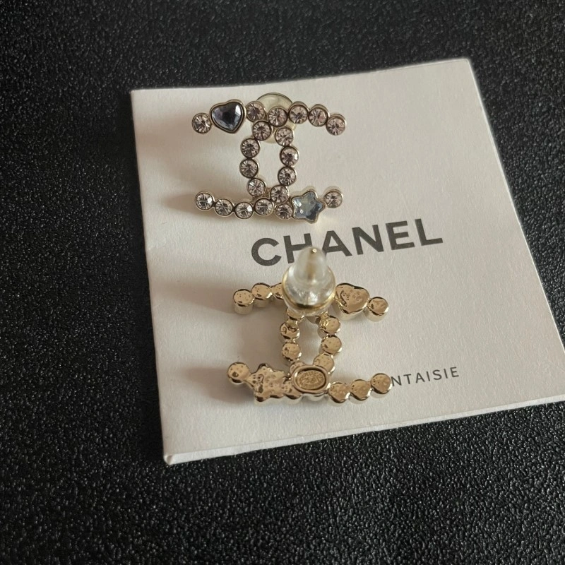 Chanel Earrings Compact 219747
