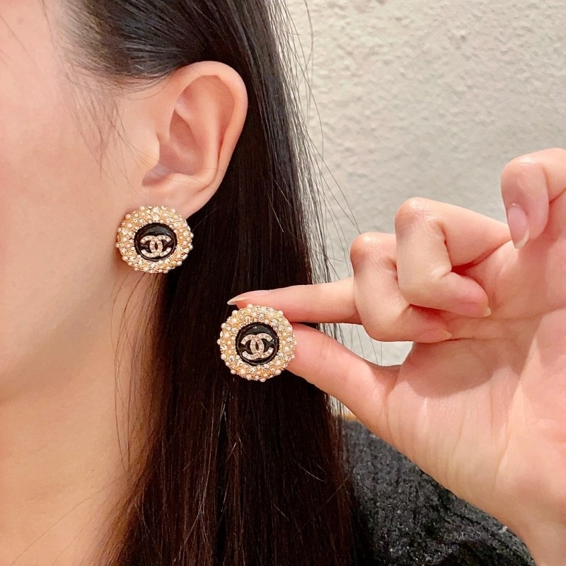 Compact Chanel Earrings 219748