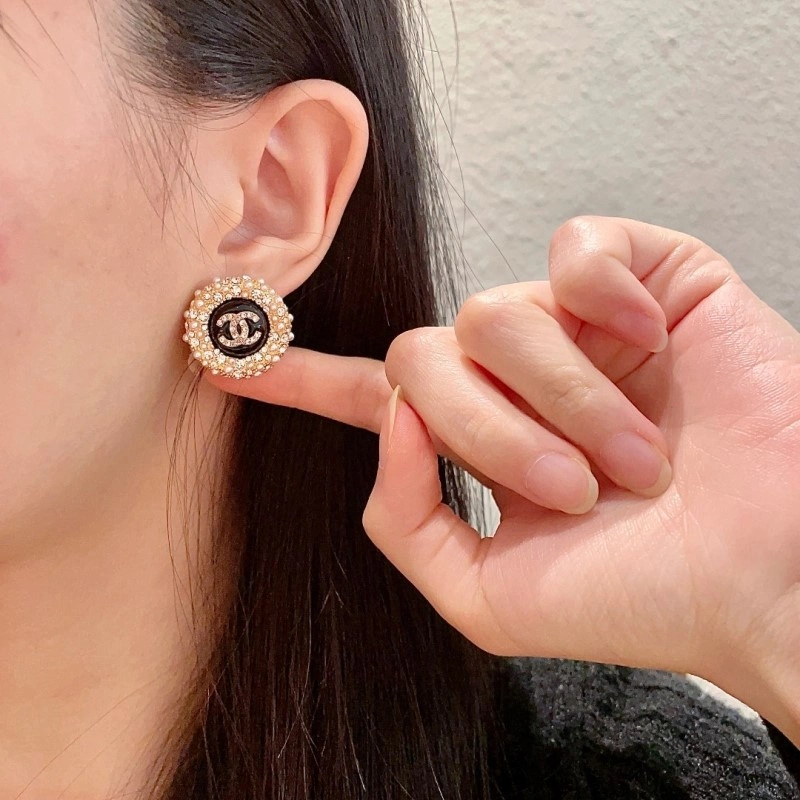 Compact Chanel Earrings 219748