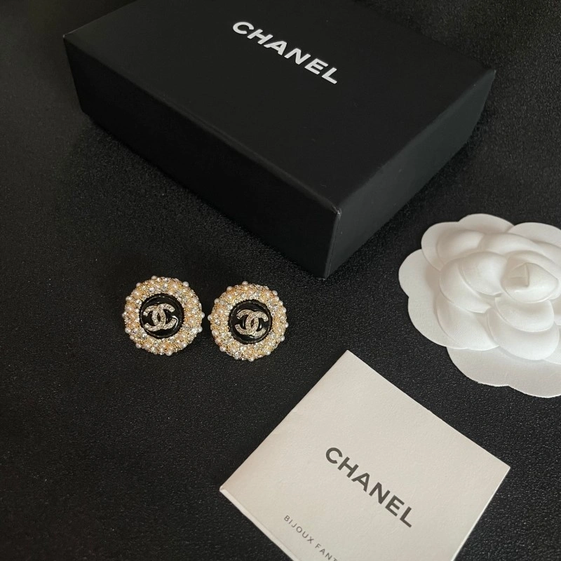 Compact Chanel Earrings 219748