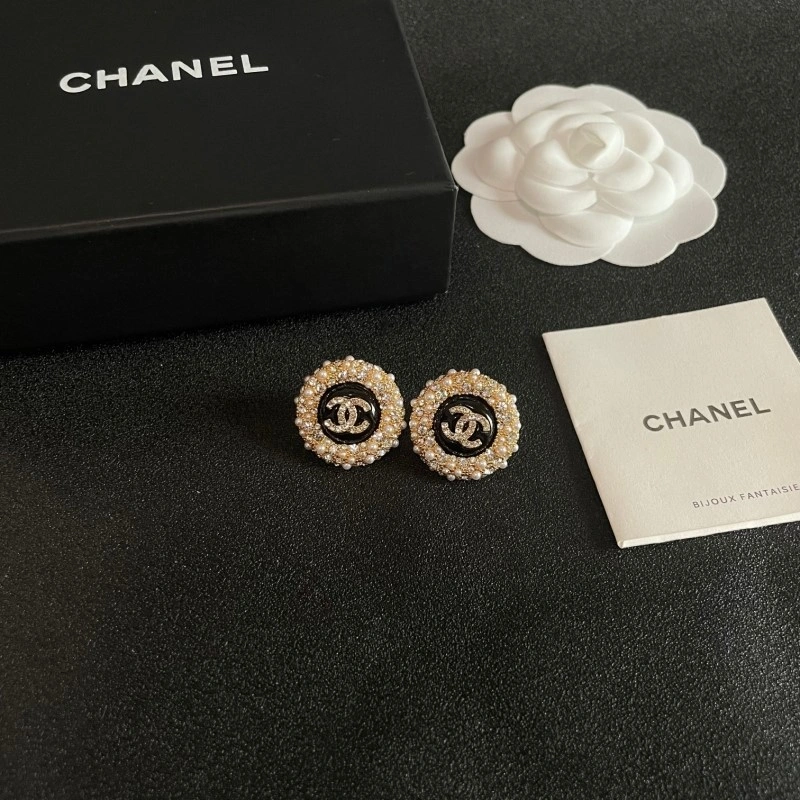 Compact Chanel Earrings 219748