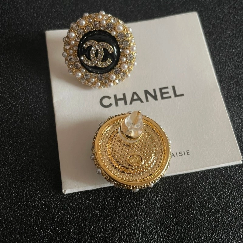Compact Chanel Earrings 219748