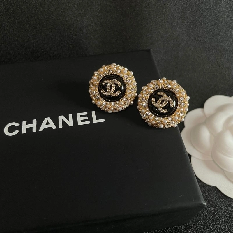 Compact Chanel Earrings 219748