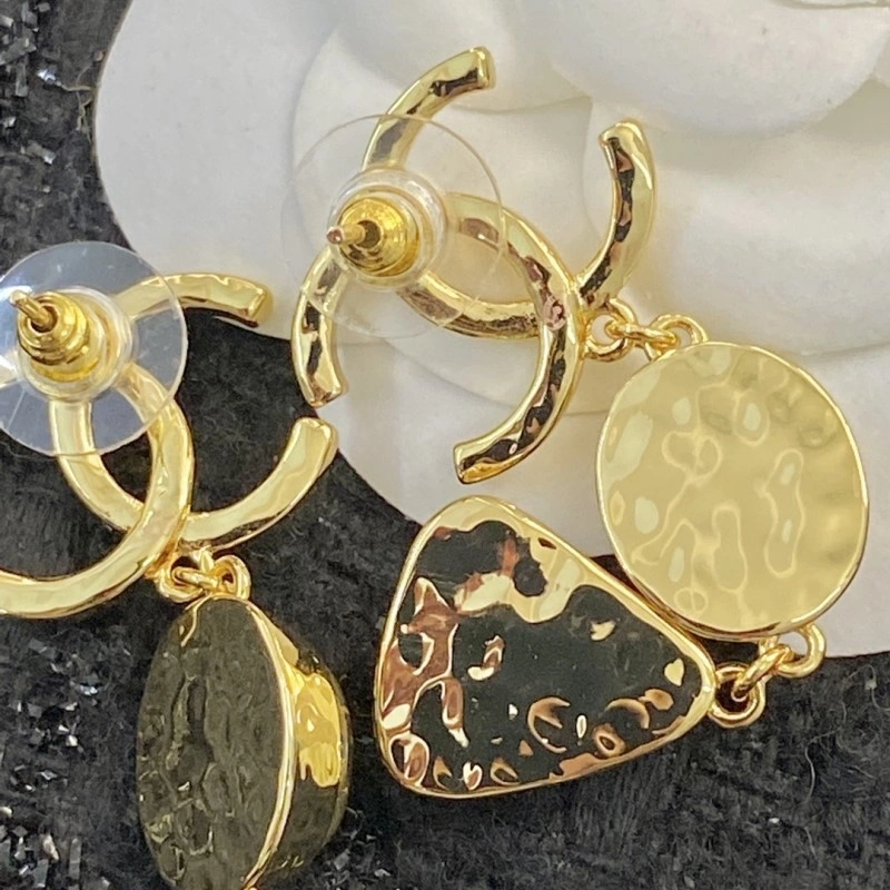 Chanel Earrings Compact 219731