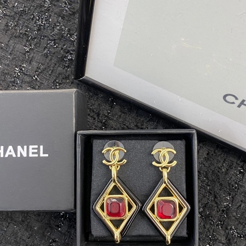 Chanel Earrings Tailored 219730