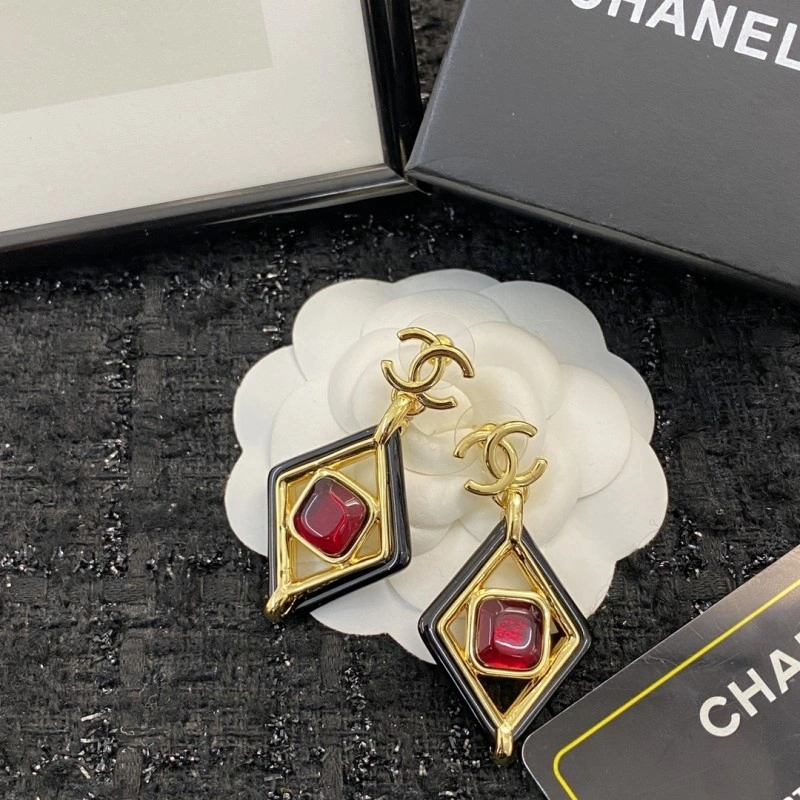 Chanel Earrings Tailored 219730