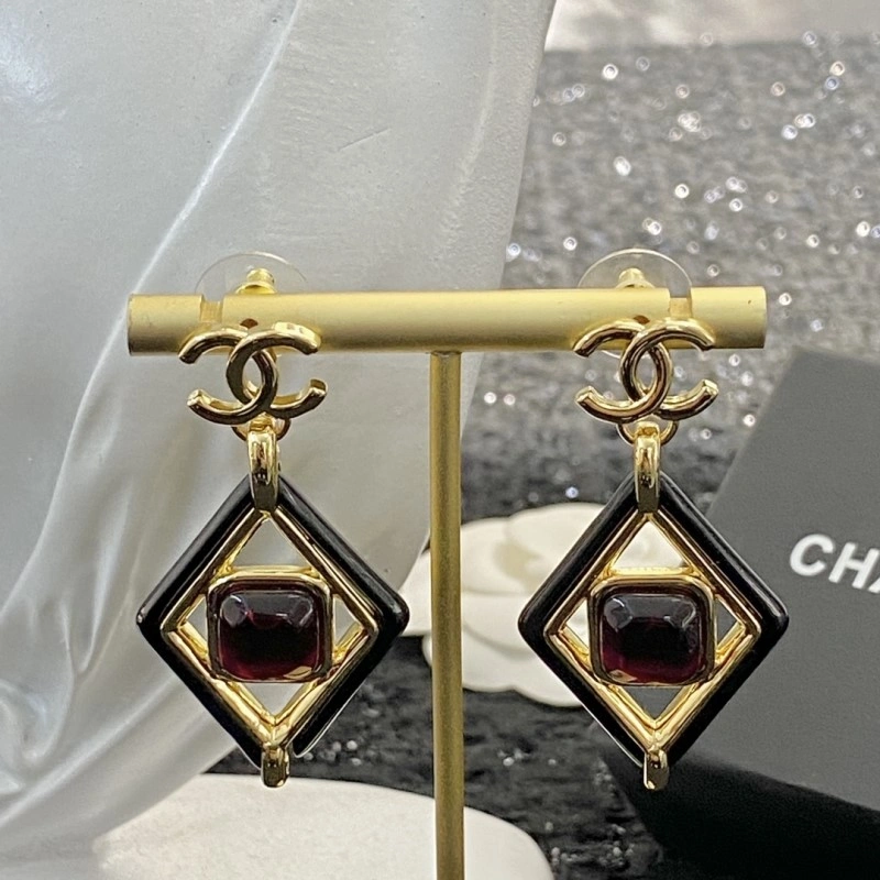 Chanel Earrings Tailored 219730