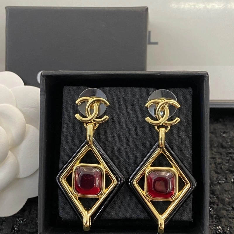 Chanel Earrings Tailored 219730