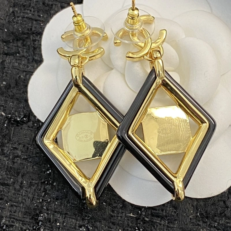 Chanel Earrings Tailored 219730