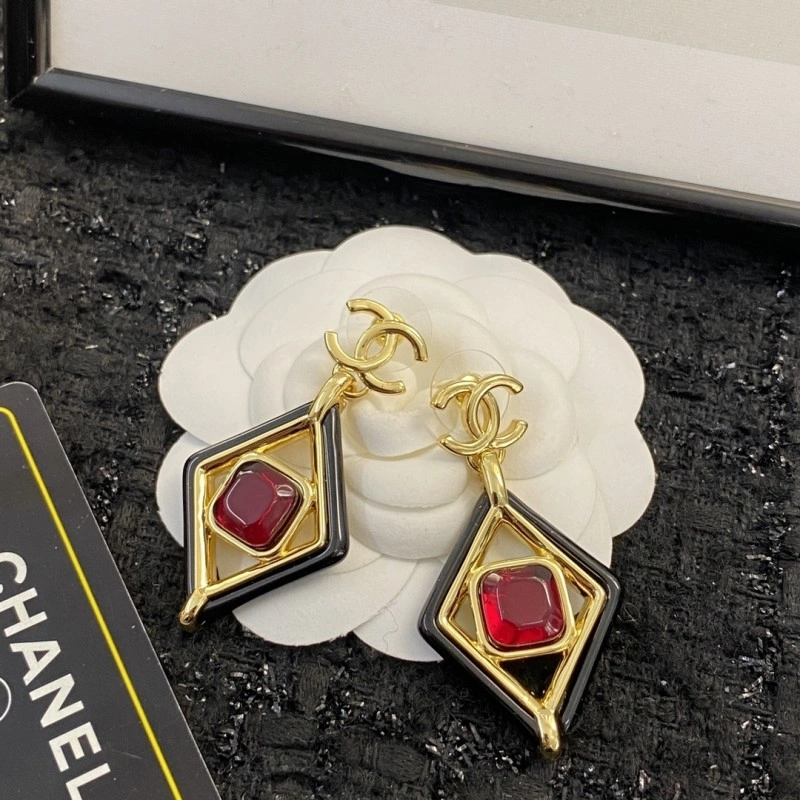 Chanel Earrings Tailored 219730