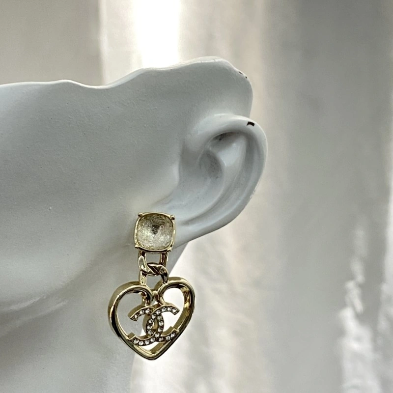 Chanel Earrings SoftTouch 219705