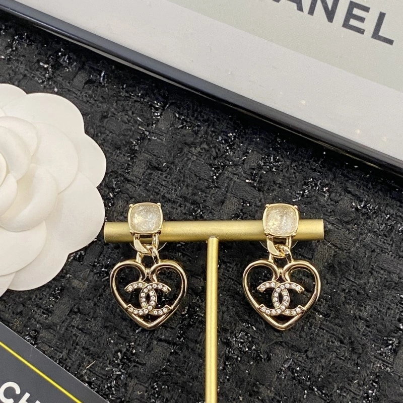 Chanel Earrings SoftTouch 219705