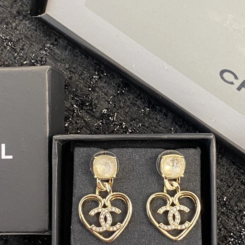 Chanel Earrings SoftTouch 219705