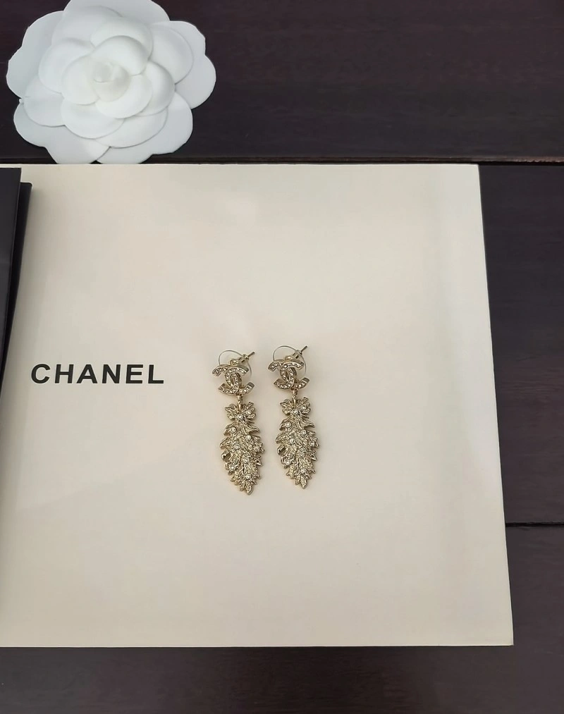 Supportive Chanel Earrings 219728