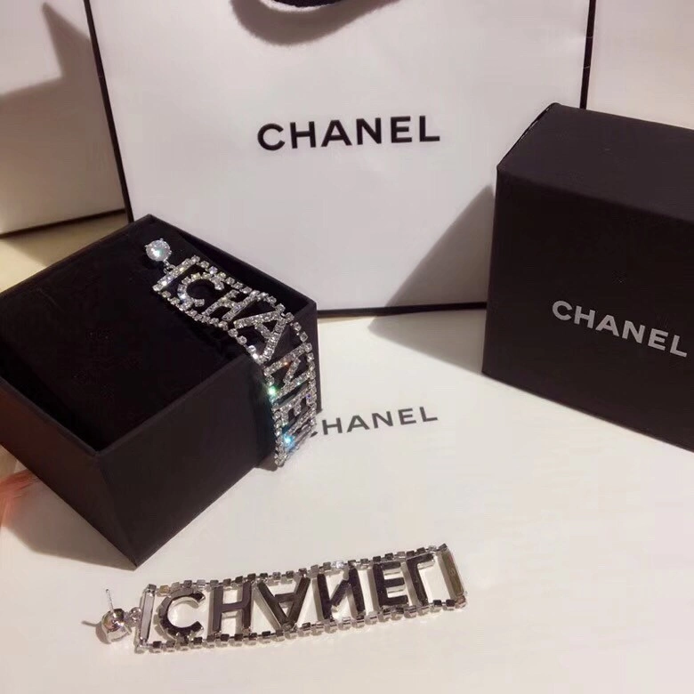 Chanel Earrings TimelessDesign 219734
