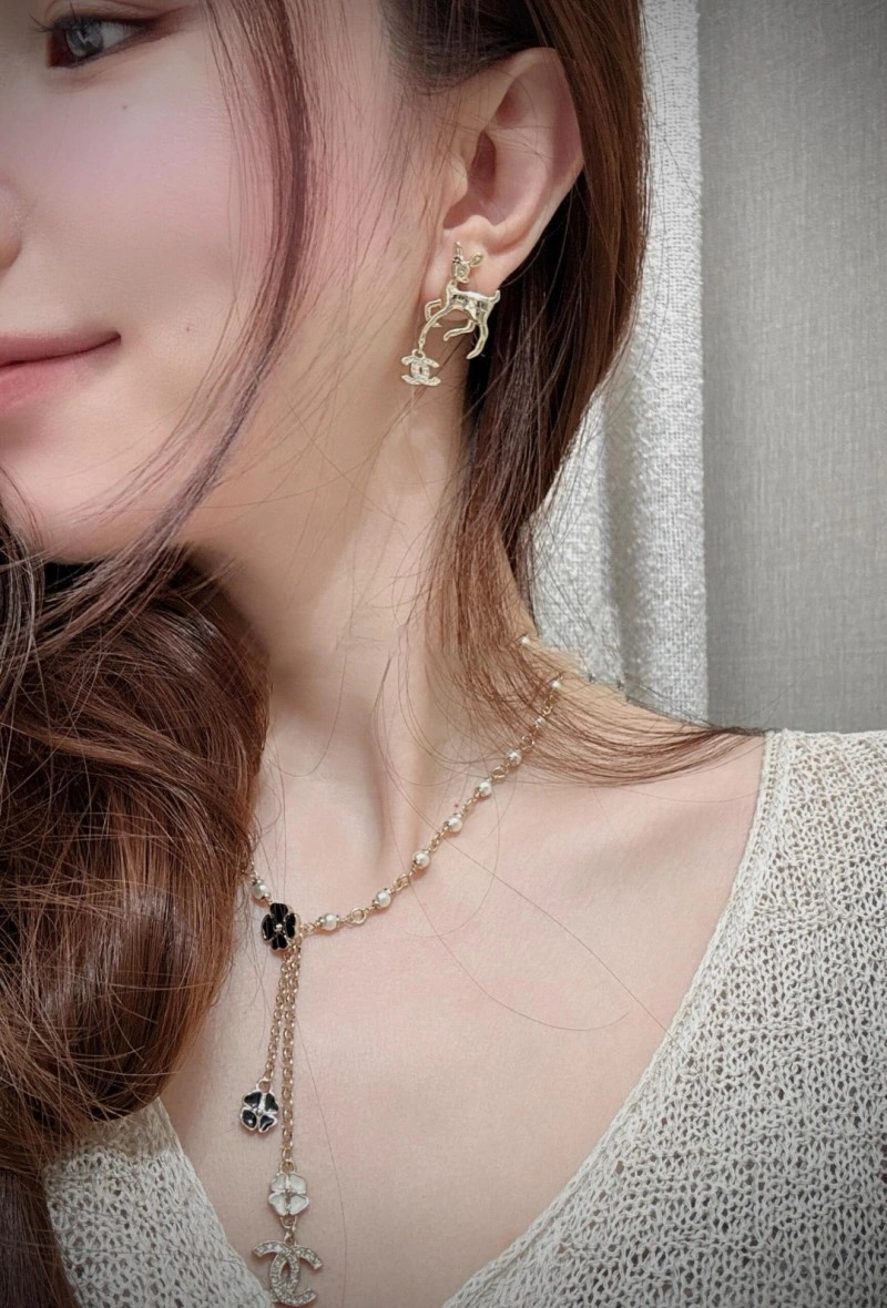 Chanel Earrings TimelessDesign 219716
