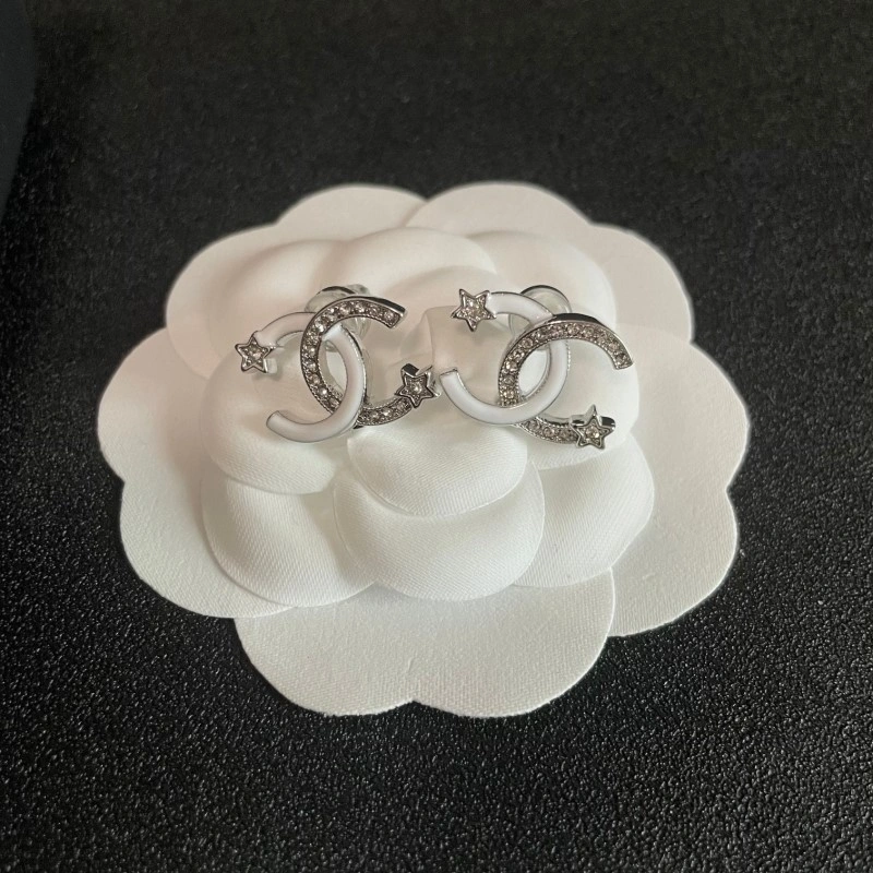 Chanel Earrings Versatile 219724