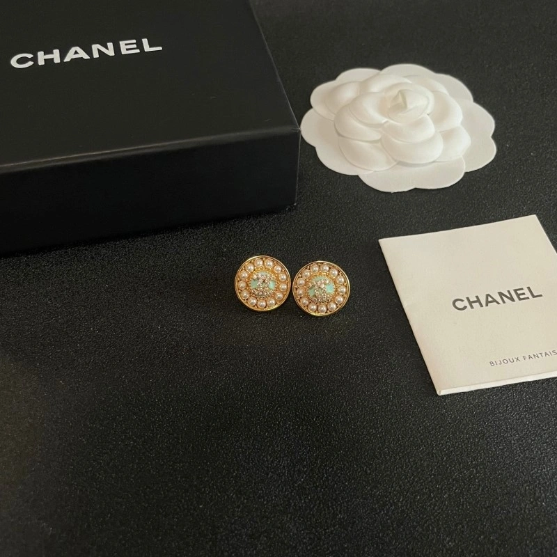 Chanel Earrings Attractive 219710