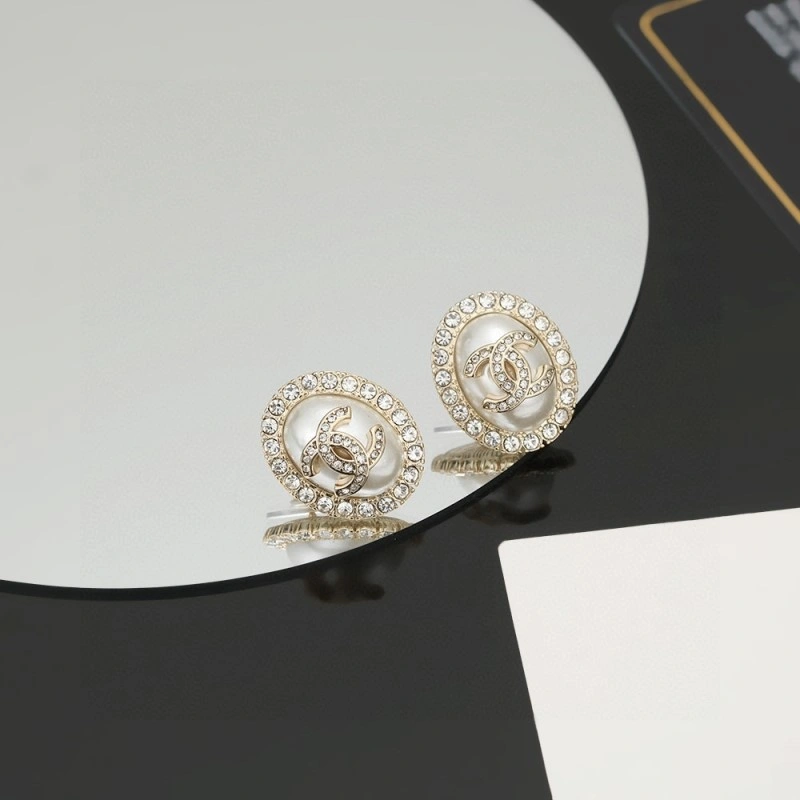 Chanel Earrings Fashionable 219685