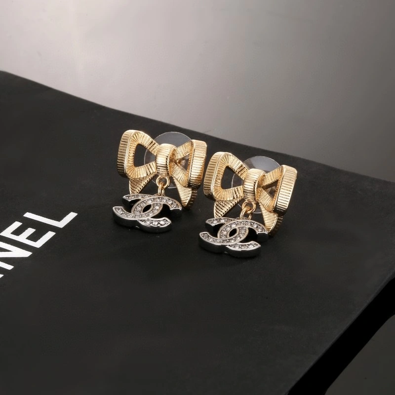Compact Chanel Earrings 219690