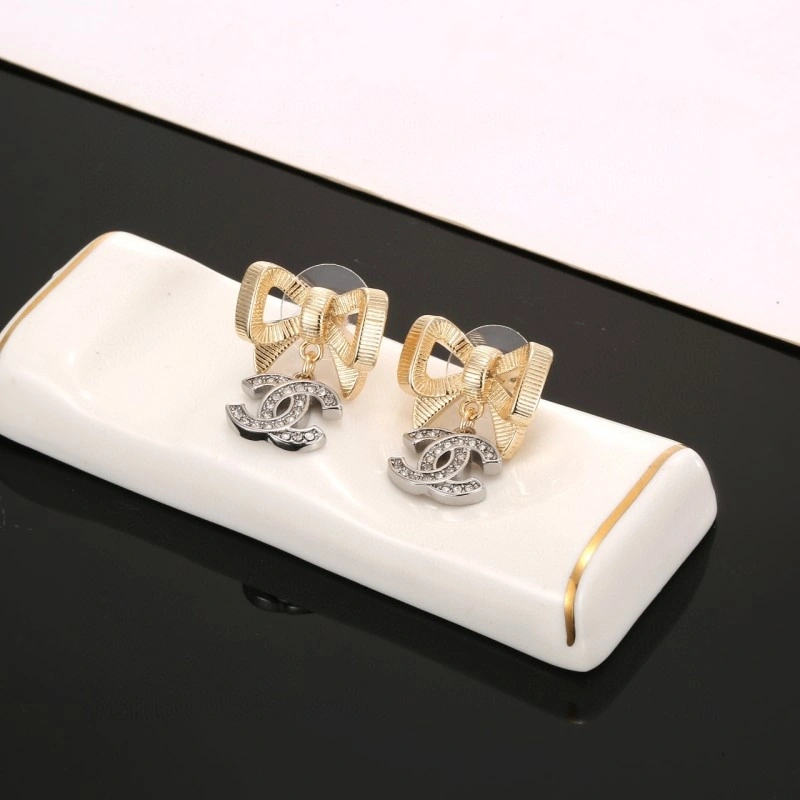 Compact Chanel Earrings 219690