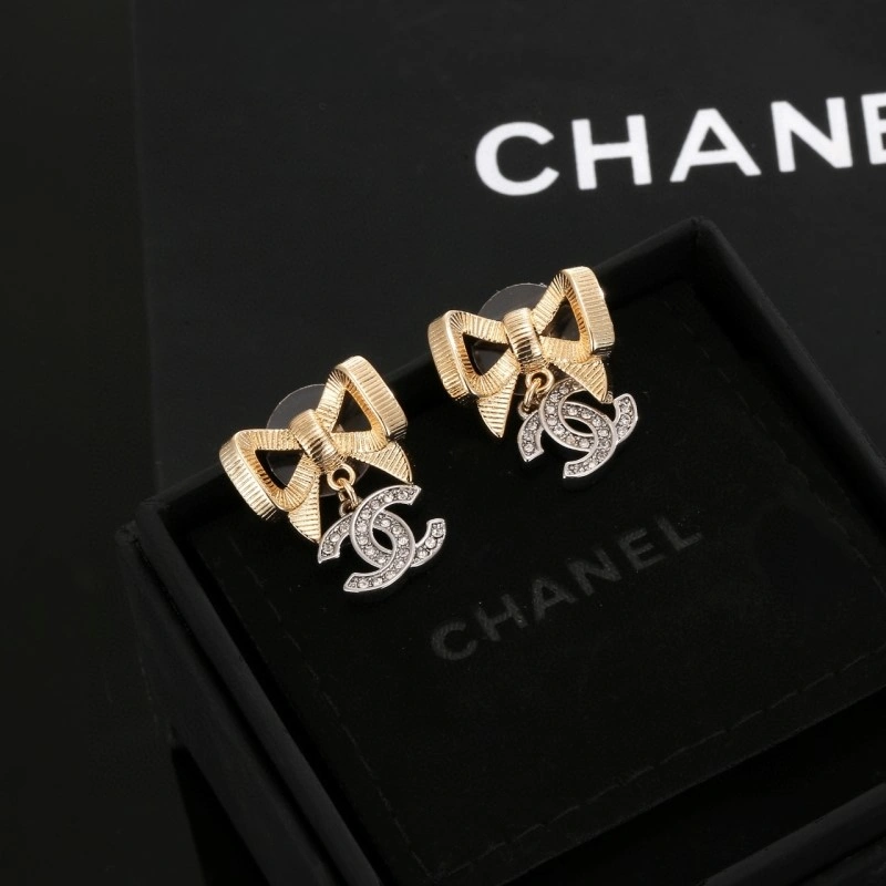 Compact Chanel Earrings 219690
