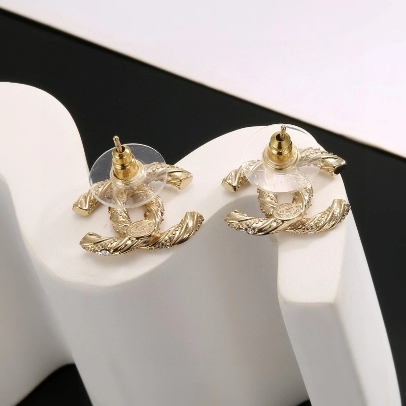 Minimalist Chanel Earrings 219689