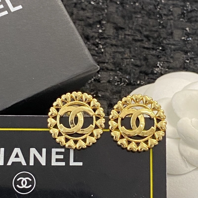 Compact Chanel Earrings 219682