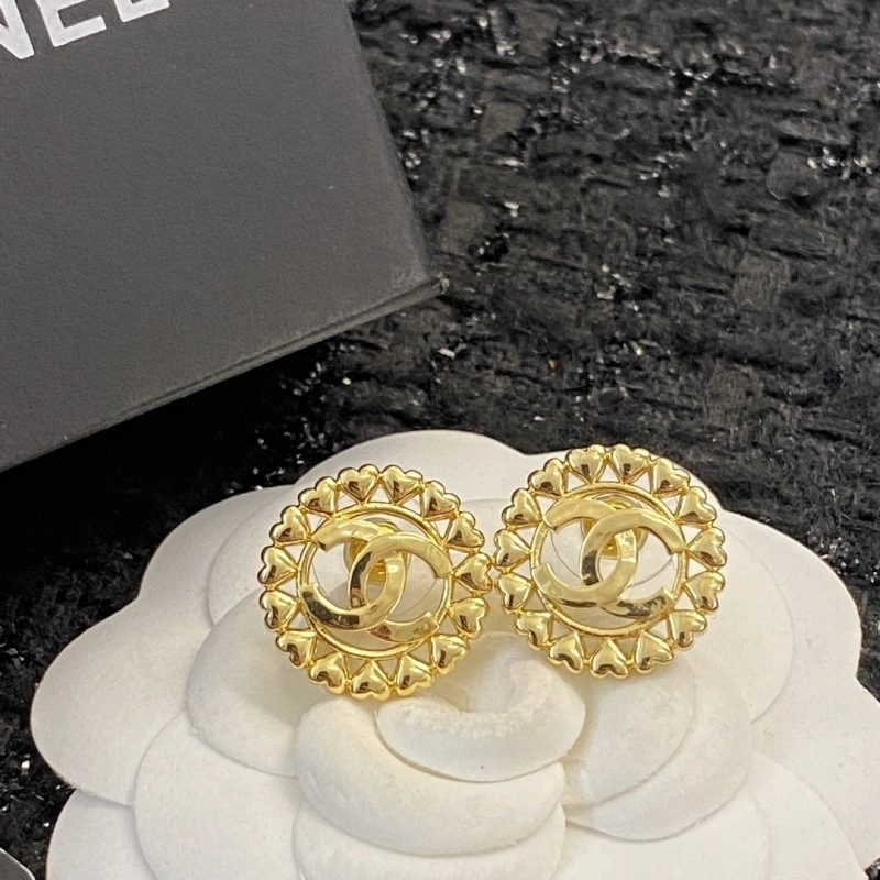 Compact Chanel Earrings 219682