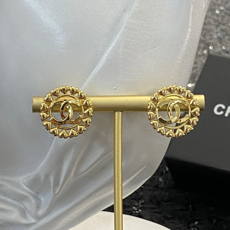 Compact Chanel Earrings 219682