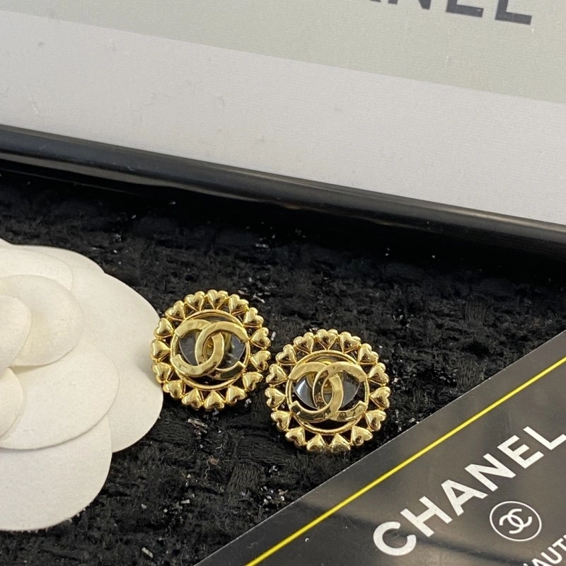 Compact Chanel Earrings 219682