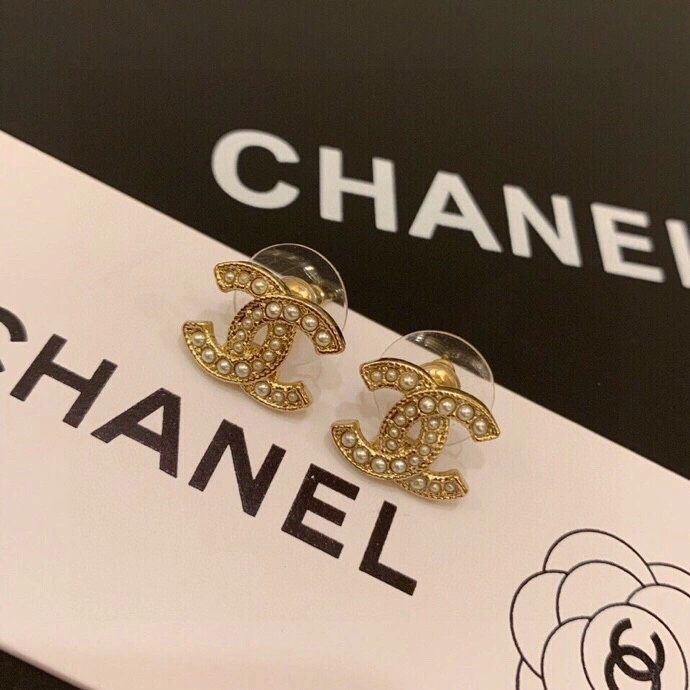Chanel Earrings Supportive 219679