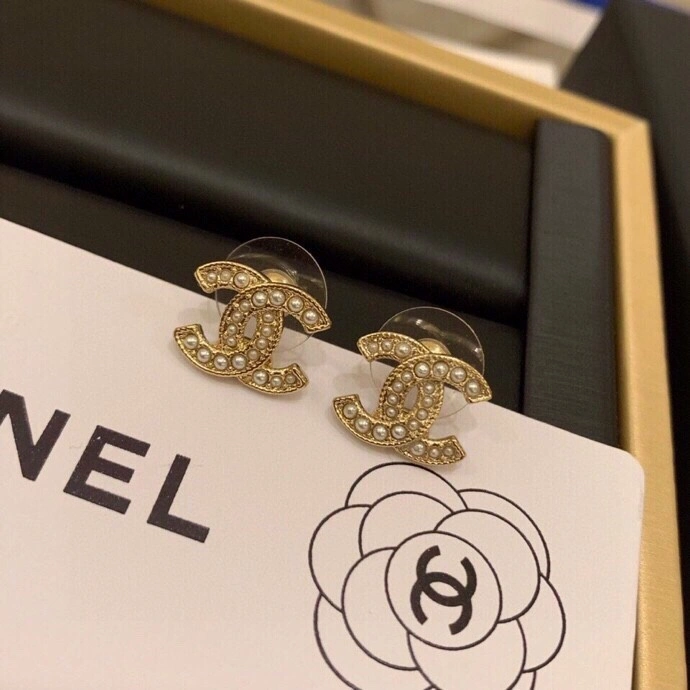 Chanel Earrings Supportive 219679