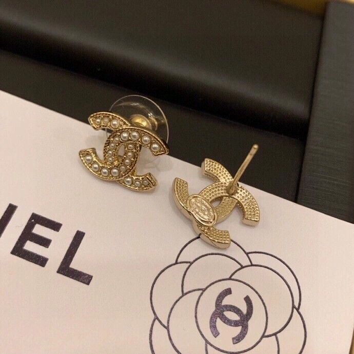 Chanel Earrings Supportive 219679
