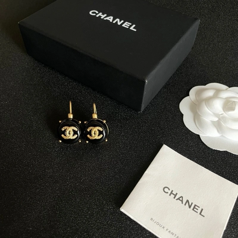 Unisex Chanel Earrings 219670
