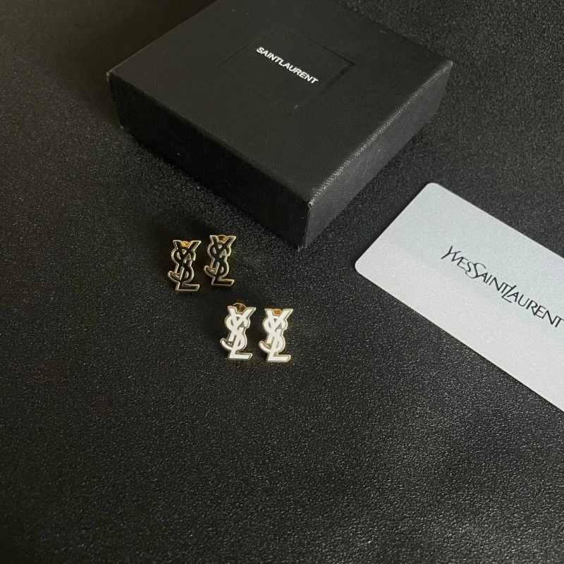 WaterResistant Chanel Earrings 219675
