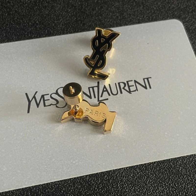WaterResistant Chanel Earrings 219675