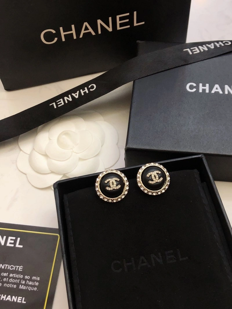 Refined Chanel Earrings 219646