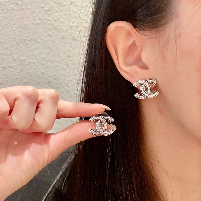 RelaxedFit Chanel Earrings 219651