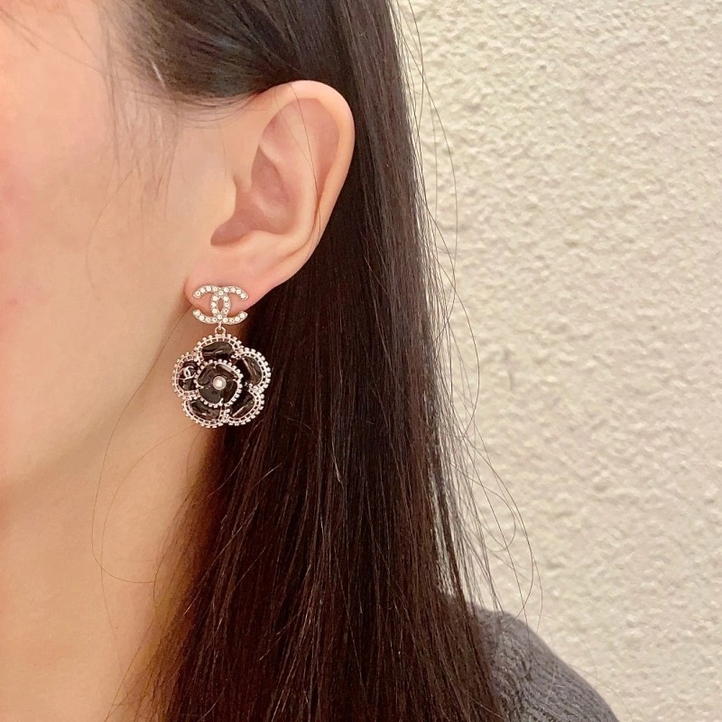 WrinkleFree Chanel Earrings 219652