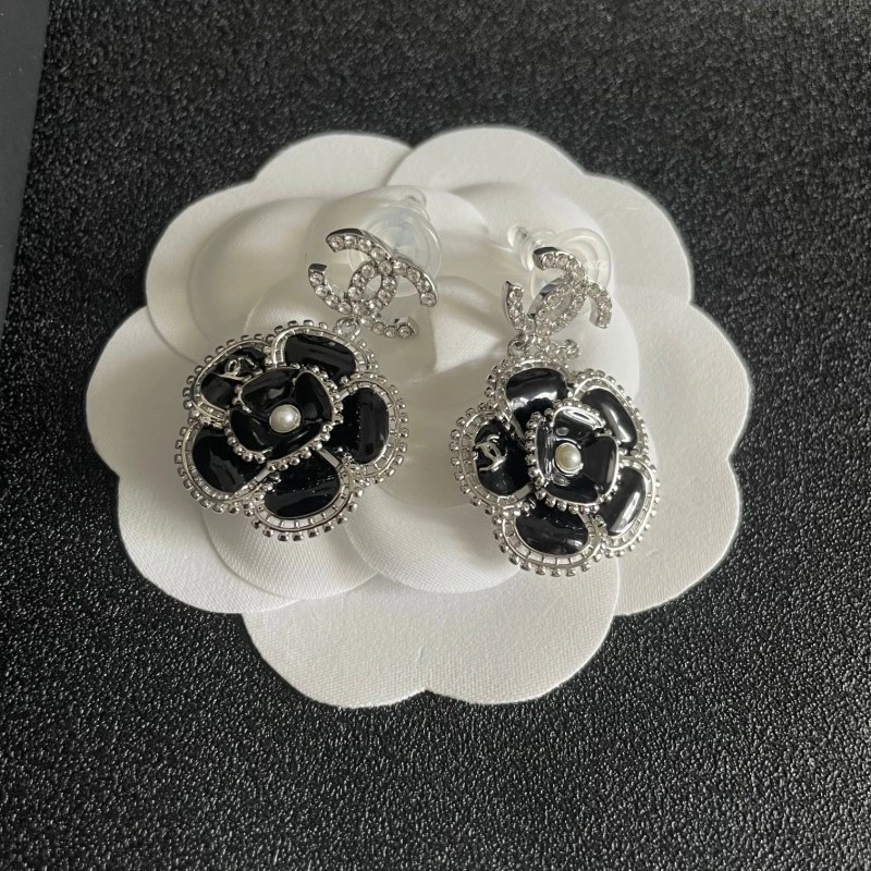 WrinkleFree Chanel Earrings 219652