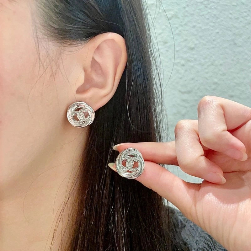 Chanel Earrings EyeCatching 219650