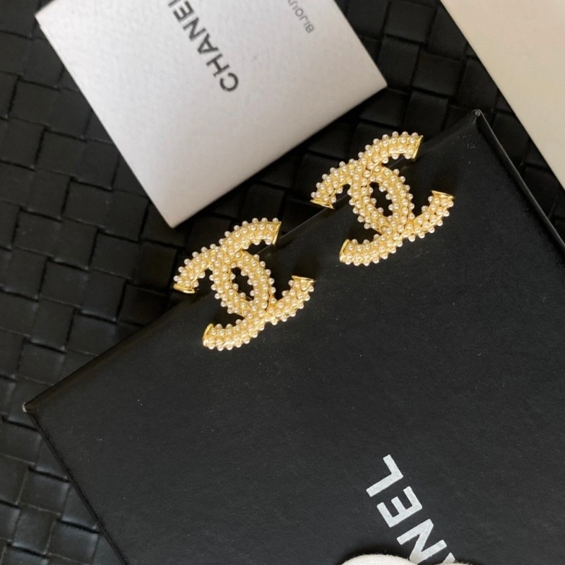 Chanel Earrings SmoothTexture 219631