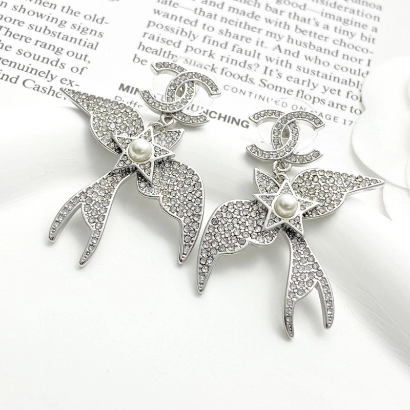 Chanel Earrings Comfortable 219624